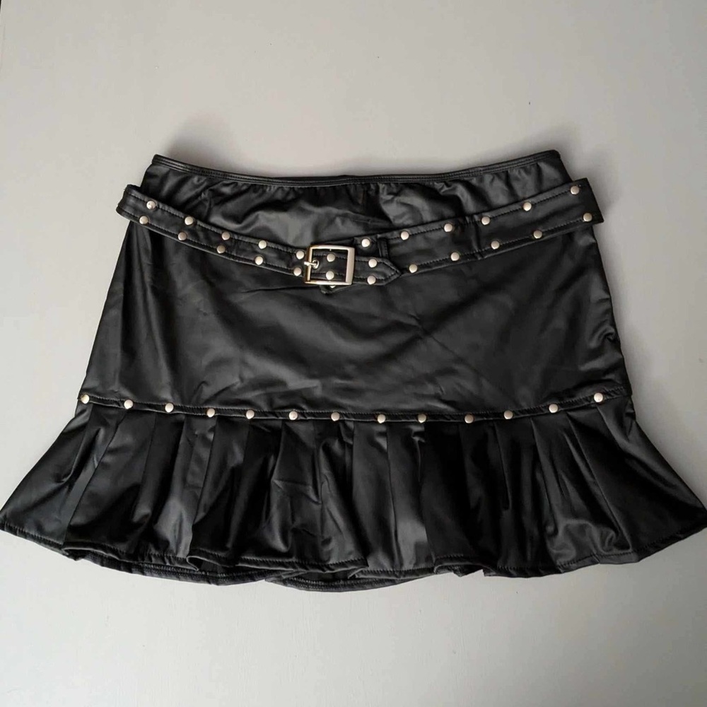 Fashion Nova Stepping Out Faux Leather Skirt - Size Large